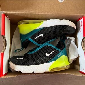 Nike Air Max 270 boys Black and spruce green sneakers 8c with box B1G1 50% off